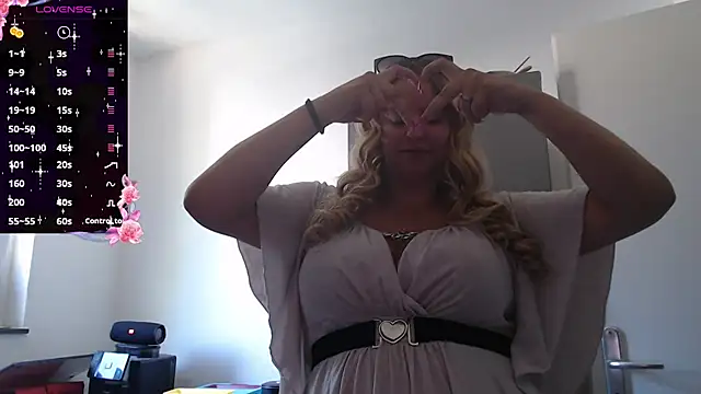 Mia_lou05 webcam