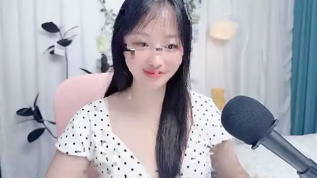 Winnie666999 webcam