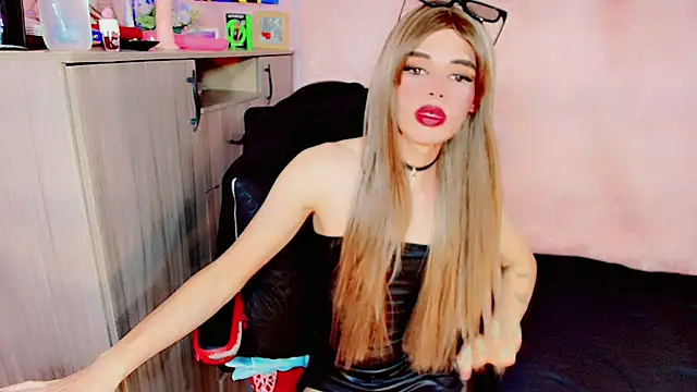 raven_estrada_ webcam