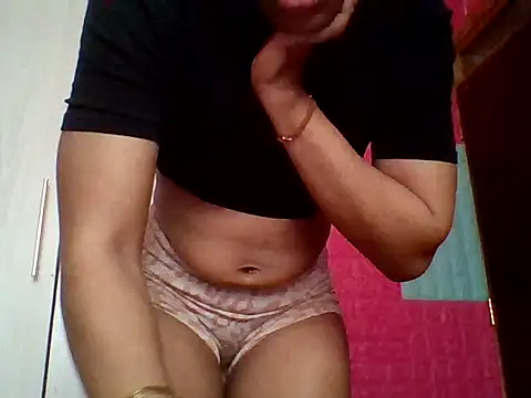 freaknikaa webcam