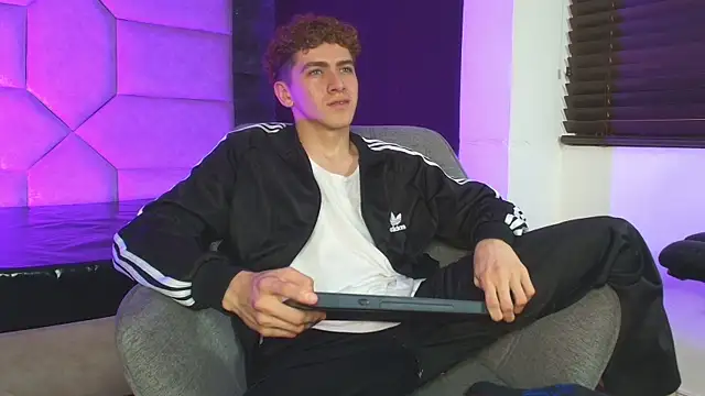 Tyler_Mcrey webcam