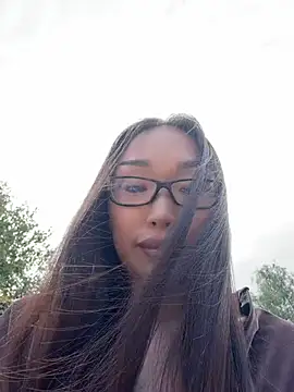 trytomakememoam webcam