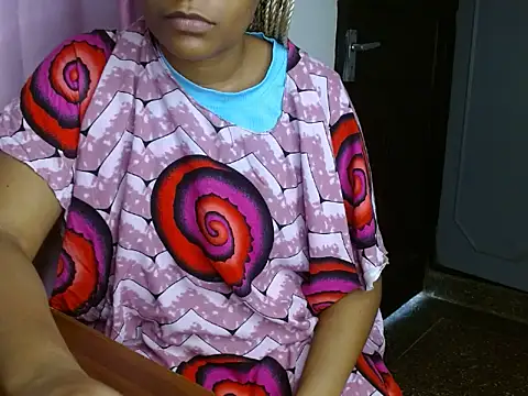 savage_laura webcam
