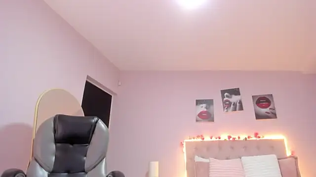 Miss_Cataleya__ webcam