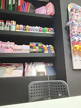 MissNyraSecret webcam