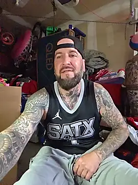 Beardedtattood webcam