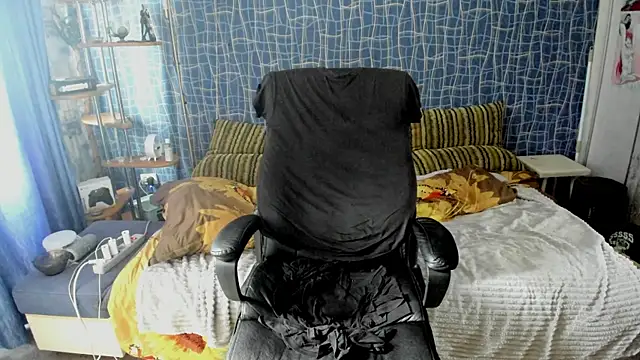 CuteBoy228 webcam