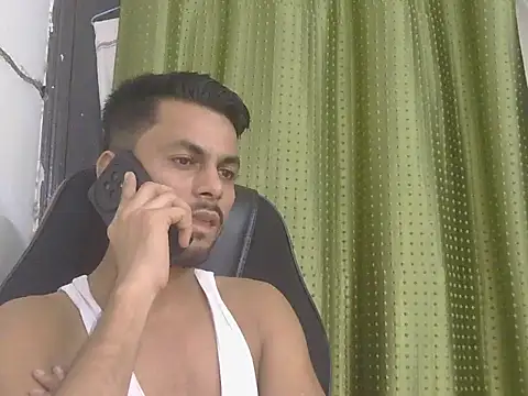 Stubborndesiboy webcam