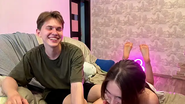 StarryCouple webcam