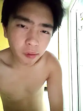 SYT_W live cam on StripChat