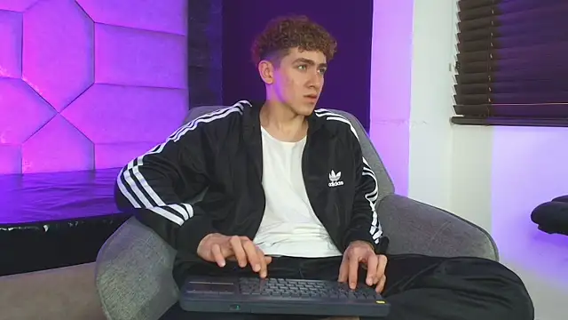 Tyler_Mcrey webcam