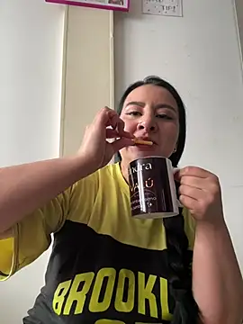 Abril_Luv webcam