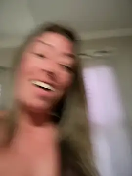MiraKisss webcam
