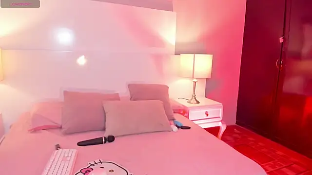 Emily_robertss1 webcam