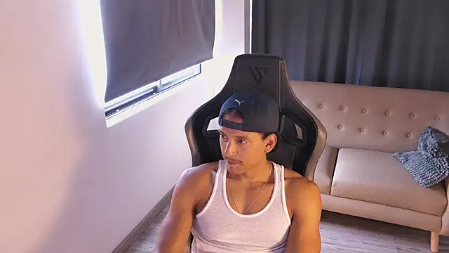 Liam_V webcam