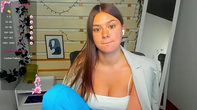 Josephine_Kiss webcam