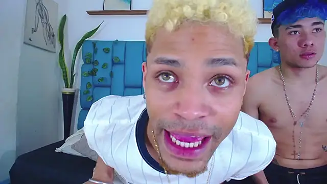 stranger_boys (G twink) - 🍆☘suck cock roll your balls☘🍆