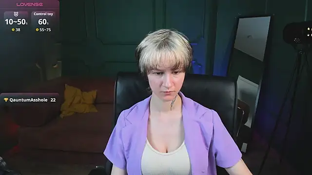 Senpai_Sins live sex cam