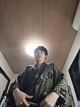 whitebriefboy webcam
