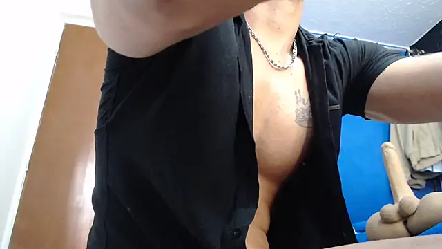 ethasteban27 live cam on StripChat