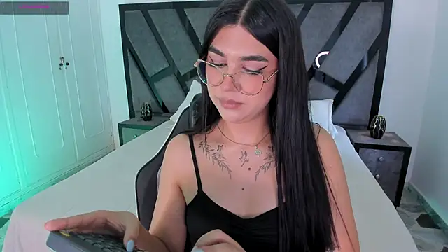 RoseCassie webcam