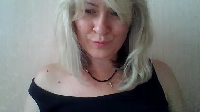 Mary888x live cam on StripChat