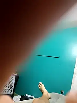 bobstrongdong webcam