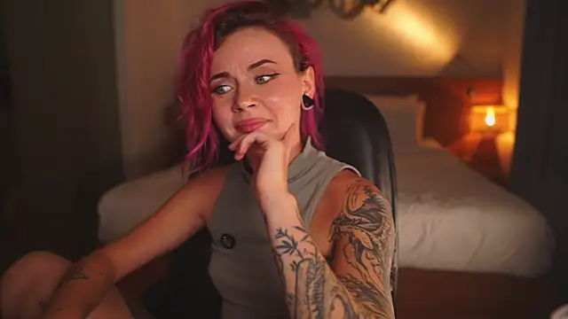 Sarah_Pink webcam