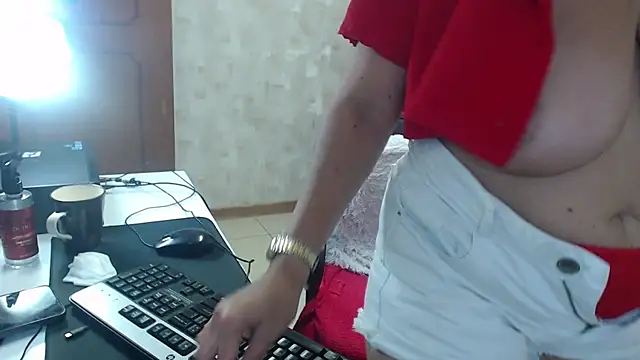SelinaRussell webcam
