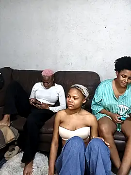 BabeShanty08 live cam on StripChat