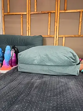 Kitty-Kelsi webcam