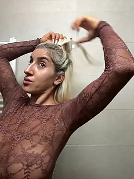 CarlaDesire webcam