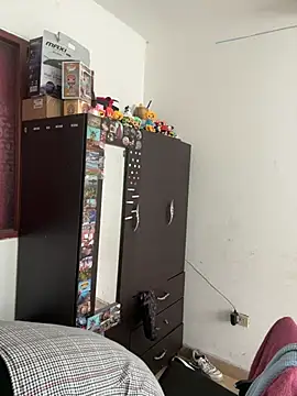 Cherry_Luna1 webcam
