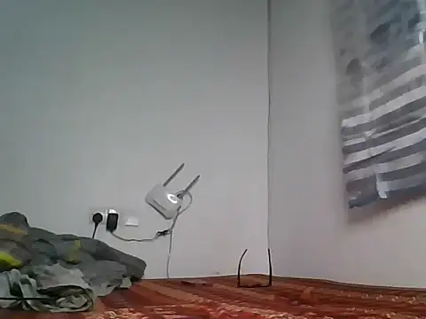 Naughty_kurves webcam