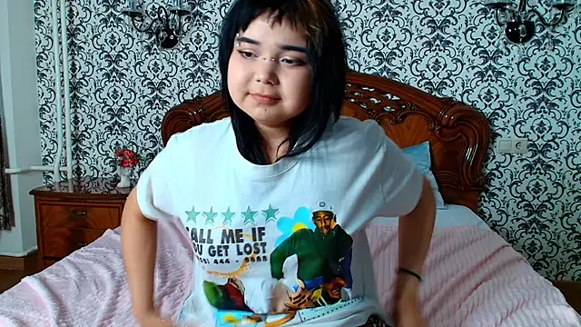 Ember_Rowe webcam
