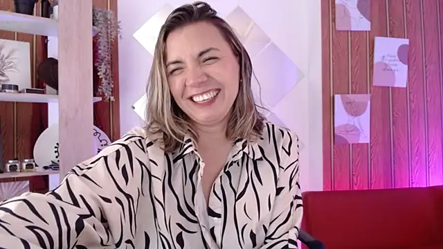 milfsecret69 webcam