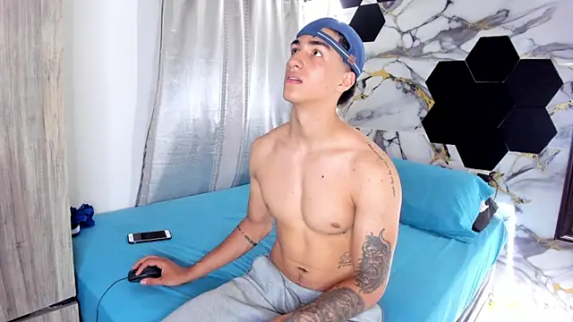 Goldendesirexx webcam