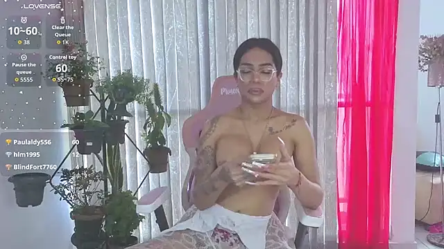 Queen_Morena webcam
