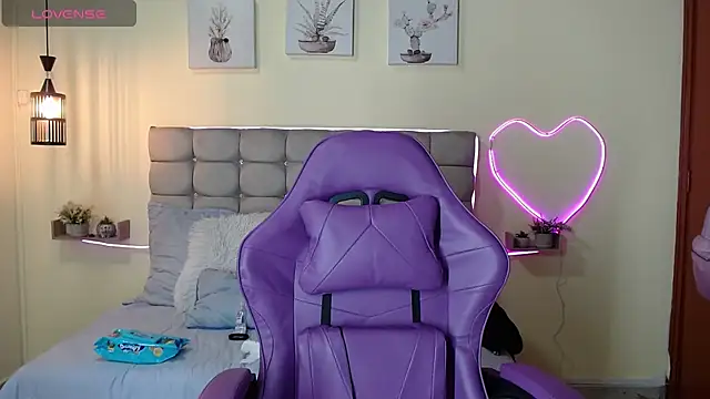 _naomi_s webcam