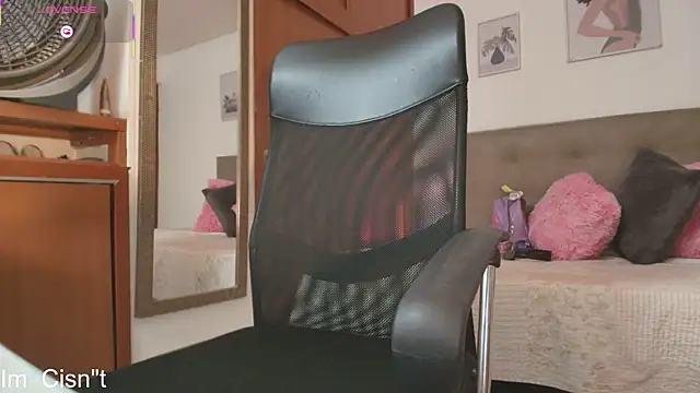 Miley_Baker webcam