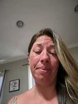 MiraKisss webcam