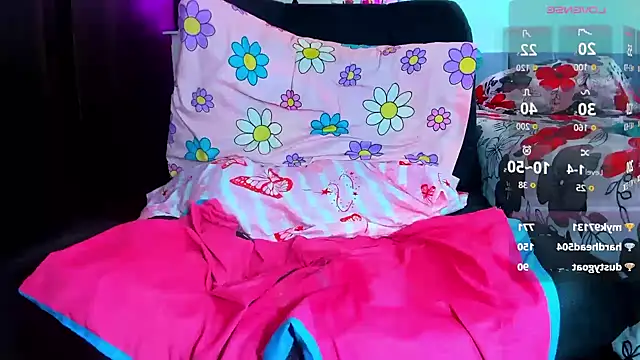 girl_tatto13 webcam