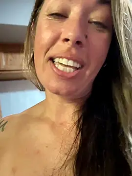 MiraKisss webcam