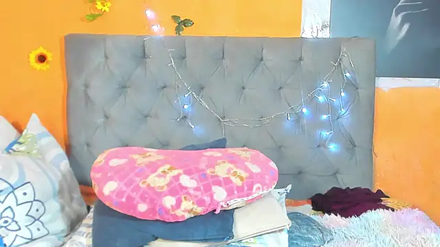 nahiroby_ebony webcam