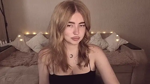 ViolettaLopez webcam