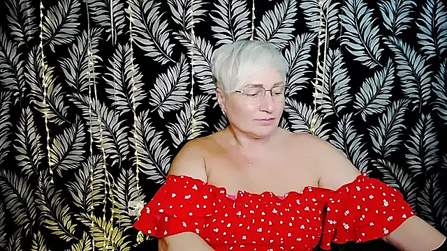 Olivia_playful webcam