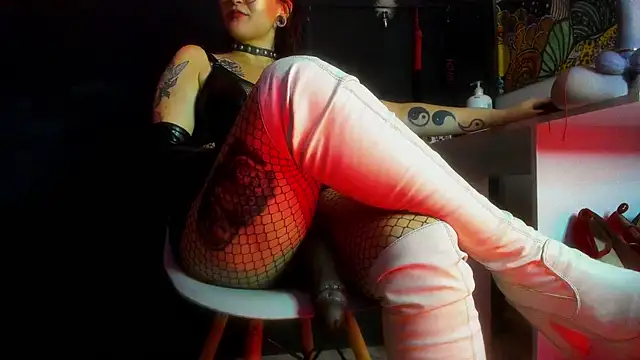 madame_ibby webcam