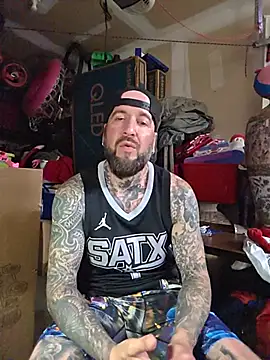 Beardedtattood webcam