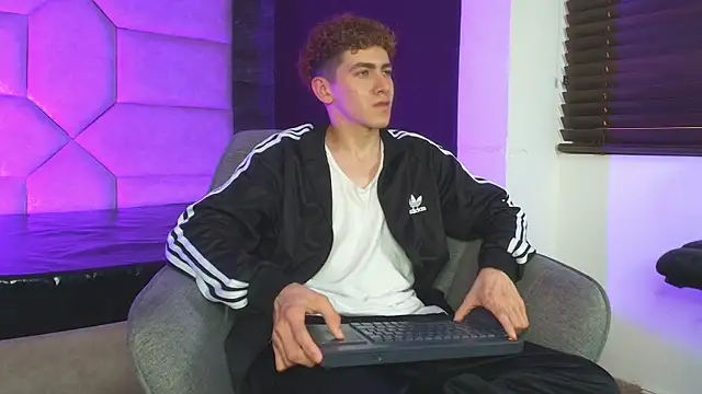 Tyler_Mcrey webcam