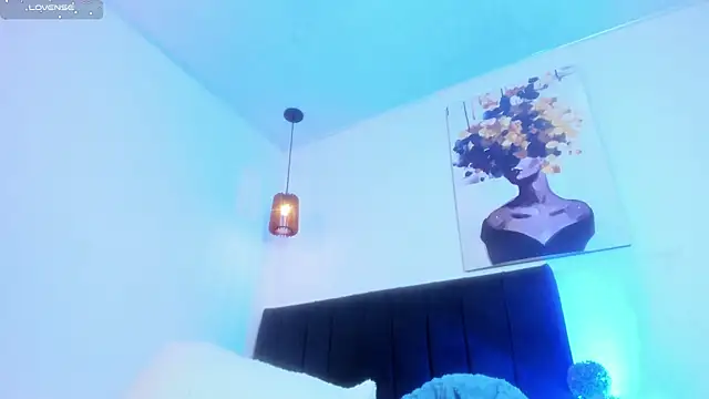 dolly_zoe webcam